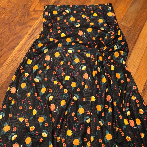LLR L maxi skirt - Picture 1 of 2